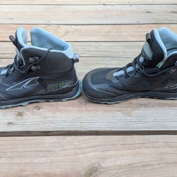 Women's Size 8 Altra Lone Peak All Black all-weather waterproof hiking boot - Picture 2 of 6